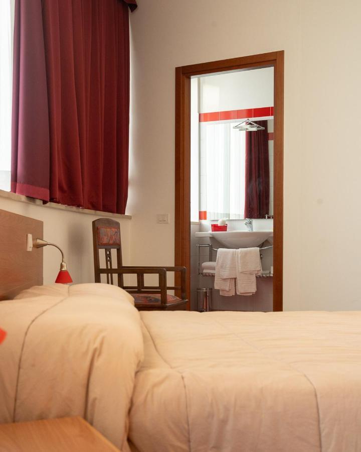 Hotel All'Oasi Paese Kültér fotó
