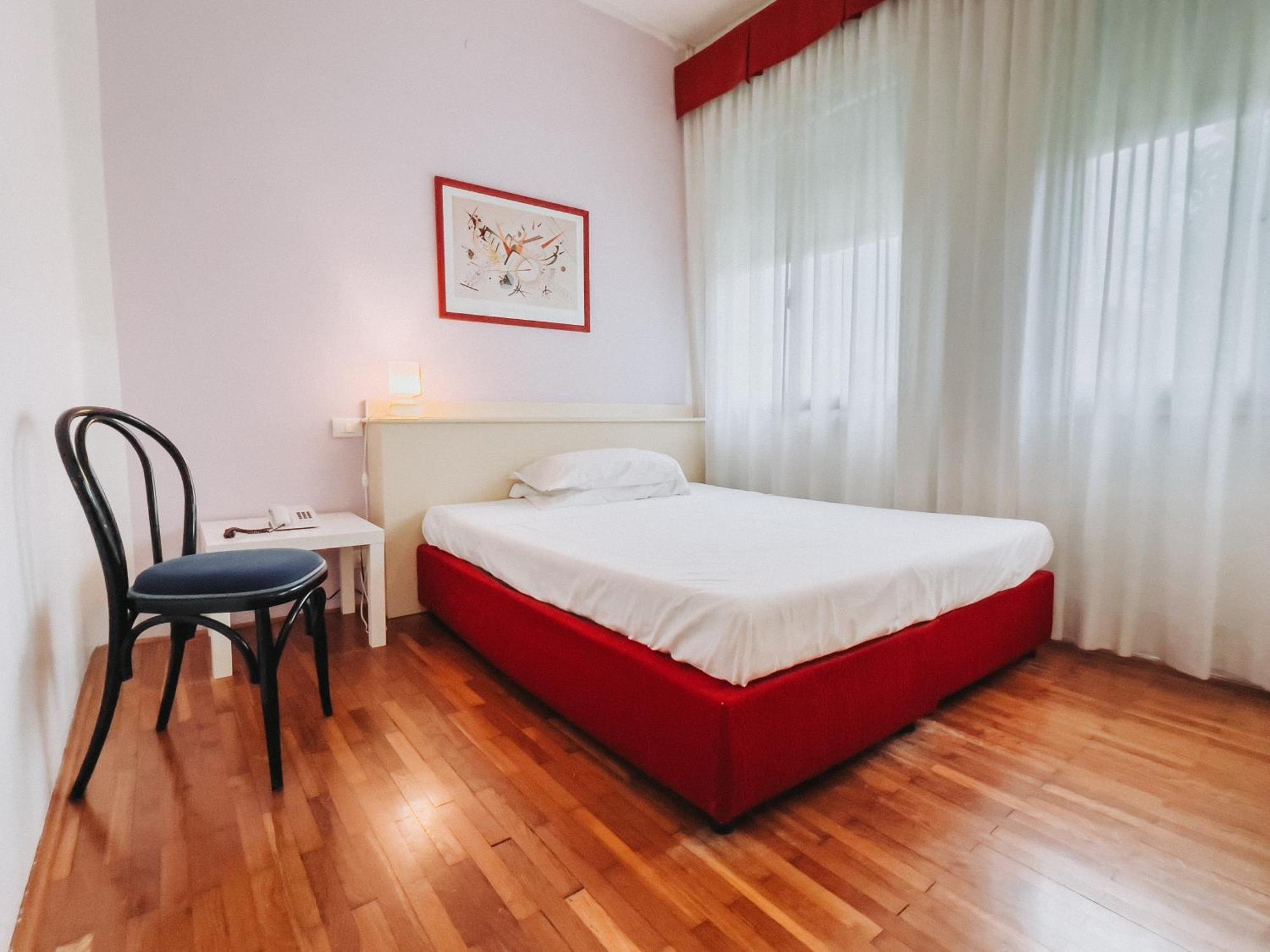 Hotel All'Oasi Paese Kültér fotó